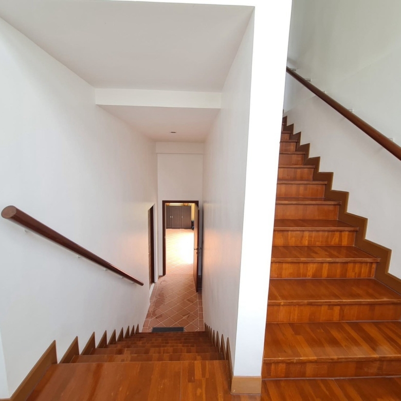 For Sale: Beachfront House For Sale near the sea. @ Bang Sa ray