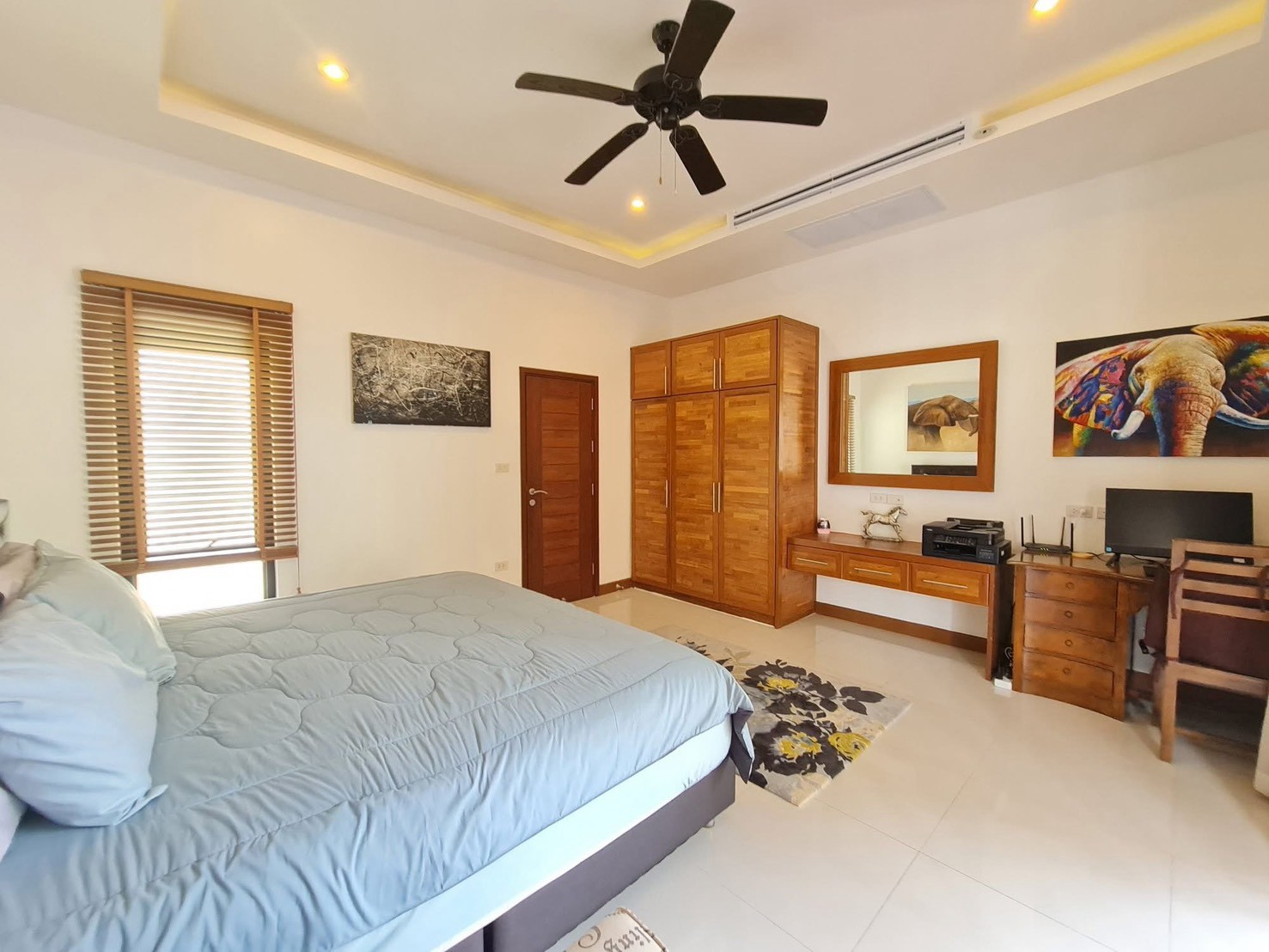 For Sale: Beachfront House For Sale near the sea. @ Bang Sa ray