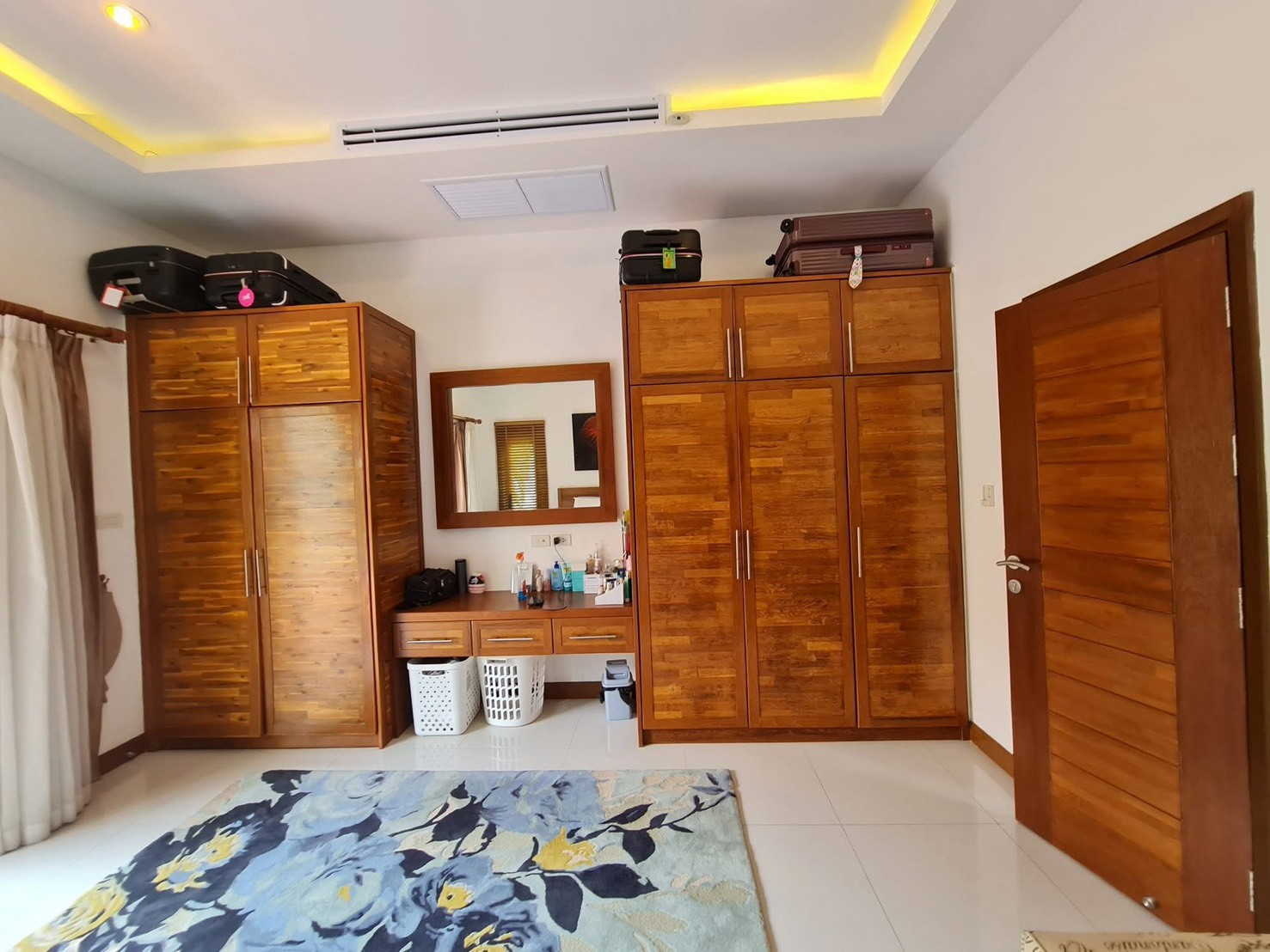 For Sale: Beachfront House For Sale near the sea. @ Bang Sa ray