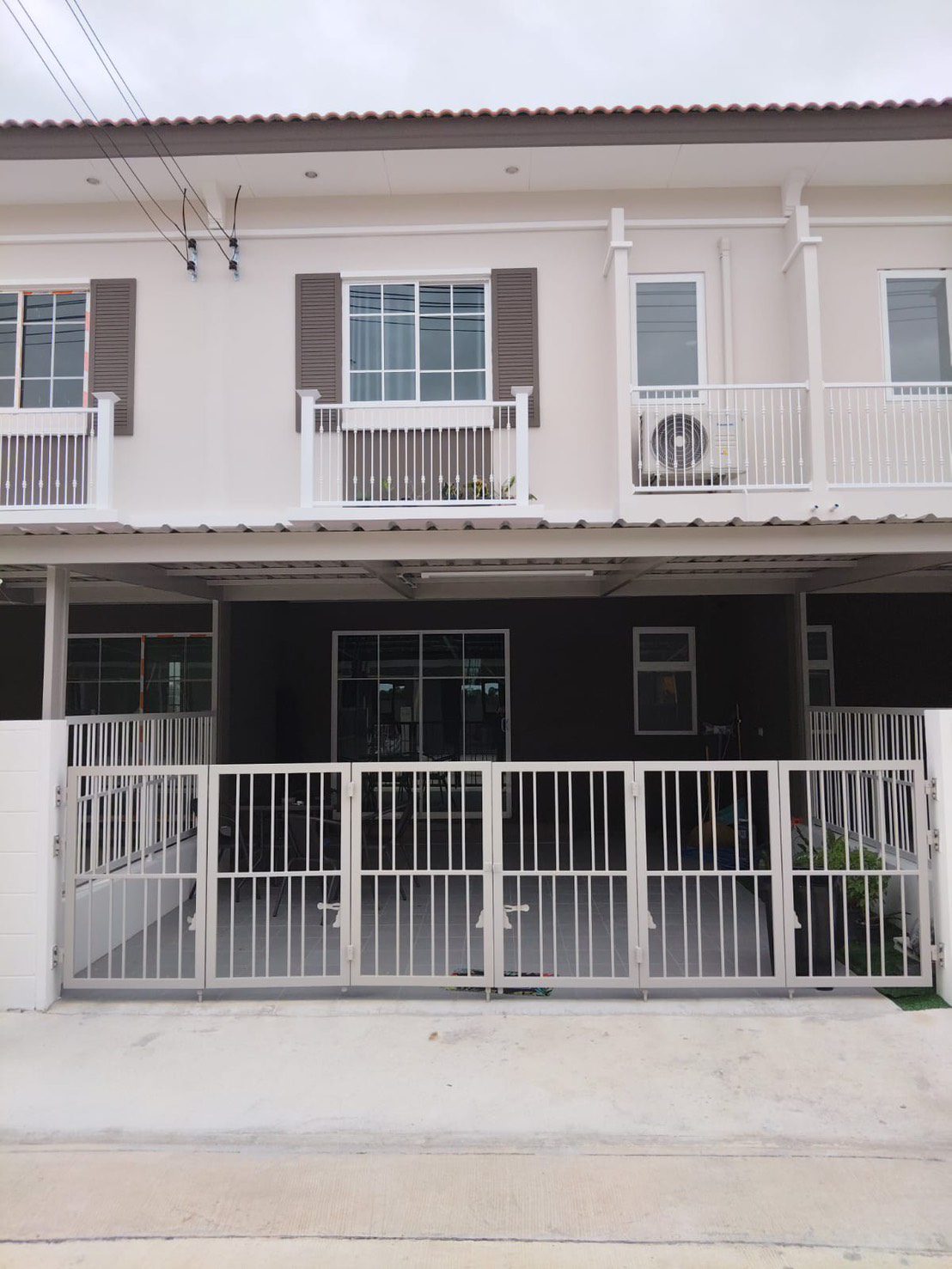 Beatiful Town House 4 Bed, 2 Bath 18 SQW.@ Ileaf Prime Pattaya-Jomtien