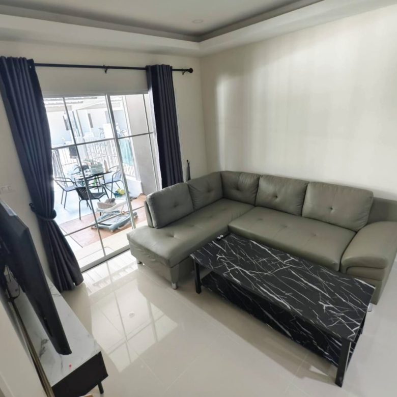 Beatiful Town House 4 Bed, 2 Bath 18 SQW.@ Ileaf Prime Pattaya-Jomtien