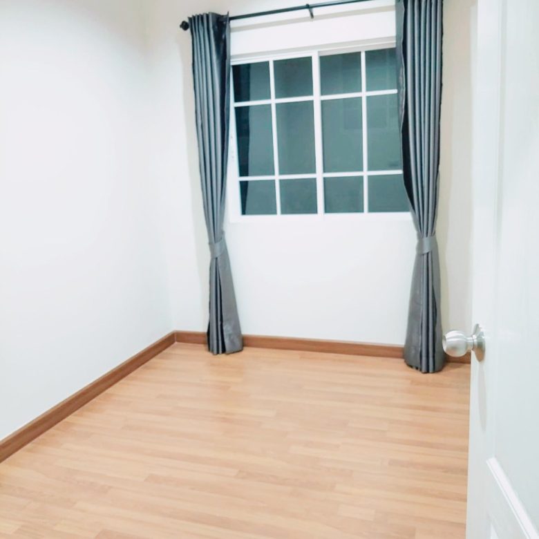 Beatiful Town House 4 Bed, 2 Bath 18 SQW.@ Ileaf Prime Pattaya-Jomtien