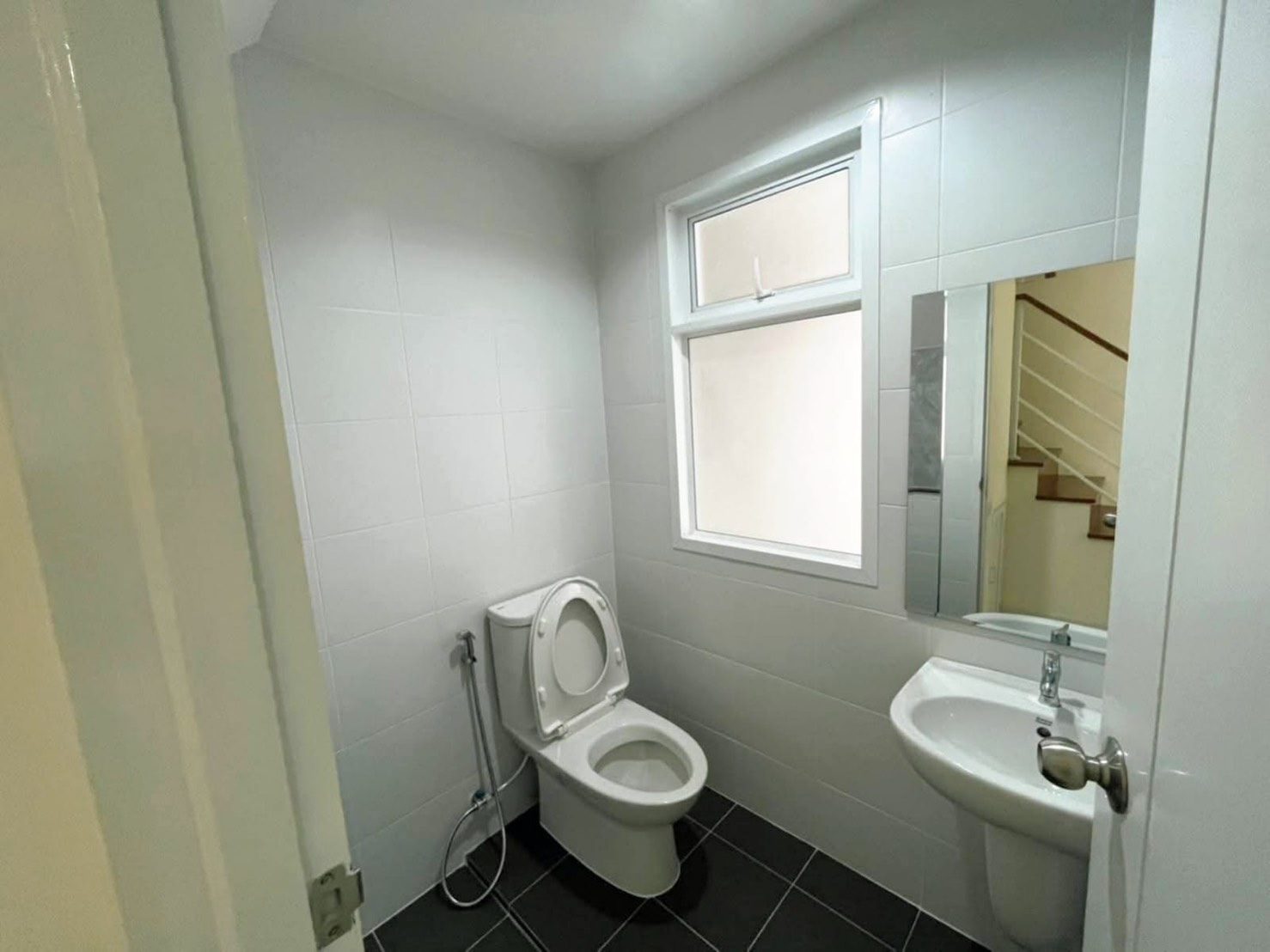 Beatiful Town House 4 Bed, 2 Bath 18 SQW.@ Ileaf Prime Pattaya-Jomtien