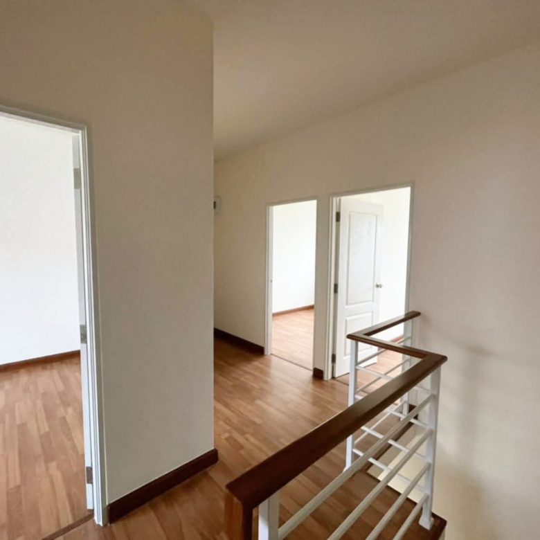 Beatiful Town House 4 Bed, 2 Bath 18 SQW.@ Ileaf Prime Pattaya-Jomtien