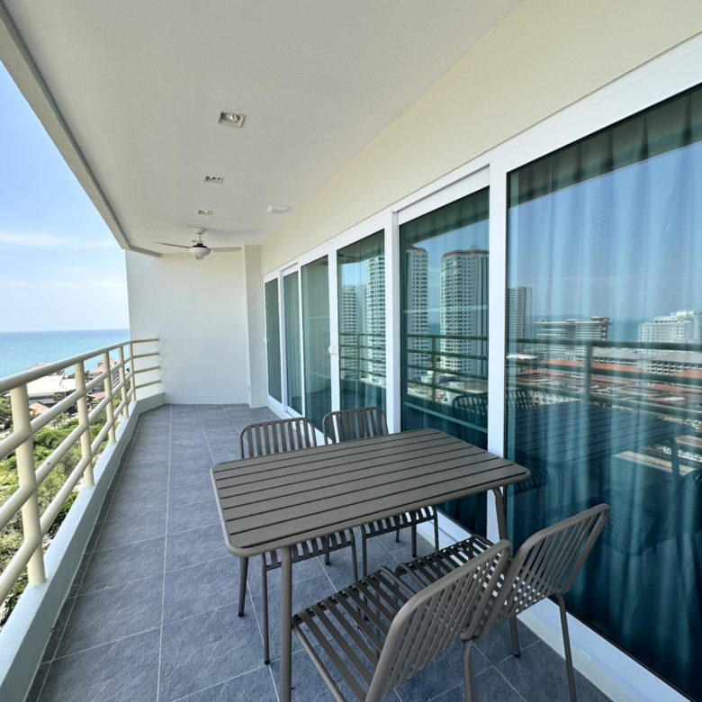Modern Condo 2 Bed, 2 Bath143 SQM.@ View Talay 5D