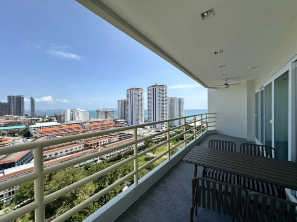 Modern Condo 2 Bed, 2 Bath143 SQM.@ View Talay 5D