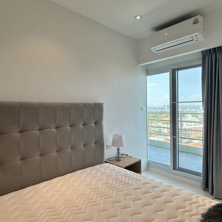 Modern Condo 2 Bed, 2 Bath143 SQM.@ View Talay 5D