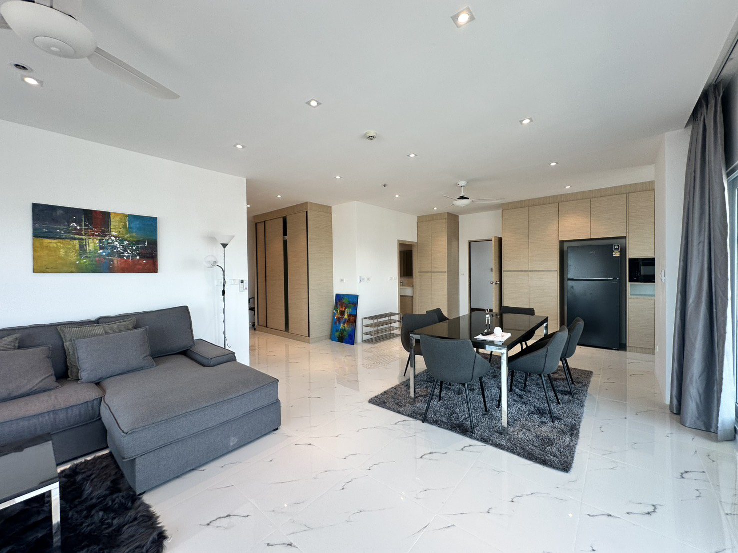 Modern Condo 2 Bed, 2 Bath143 SQM.@ View Talay 5D