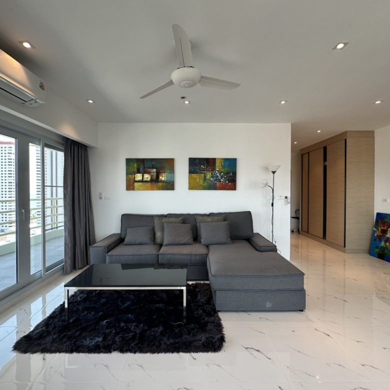 Modern Condo 2 Bed, 2 Bath143 SQM.@ View Talay 5D