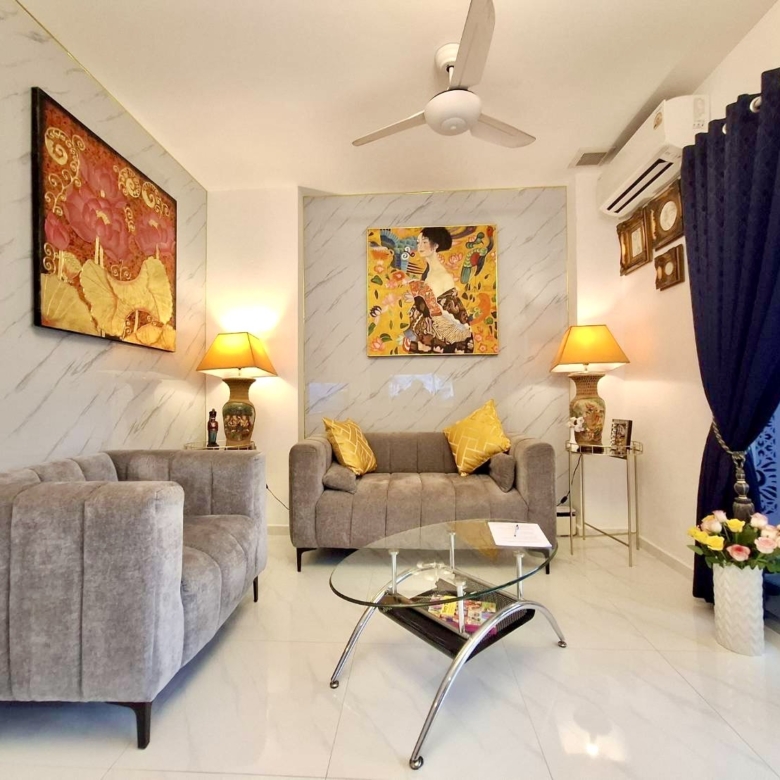For Sale : Beautifully Renovated with Terrasse Condo @ Pratumnak Hill