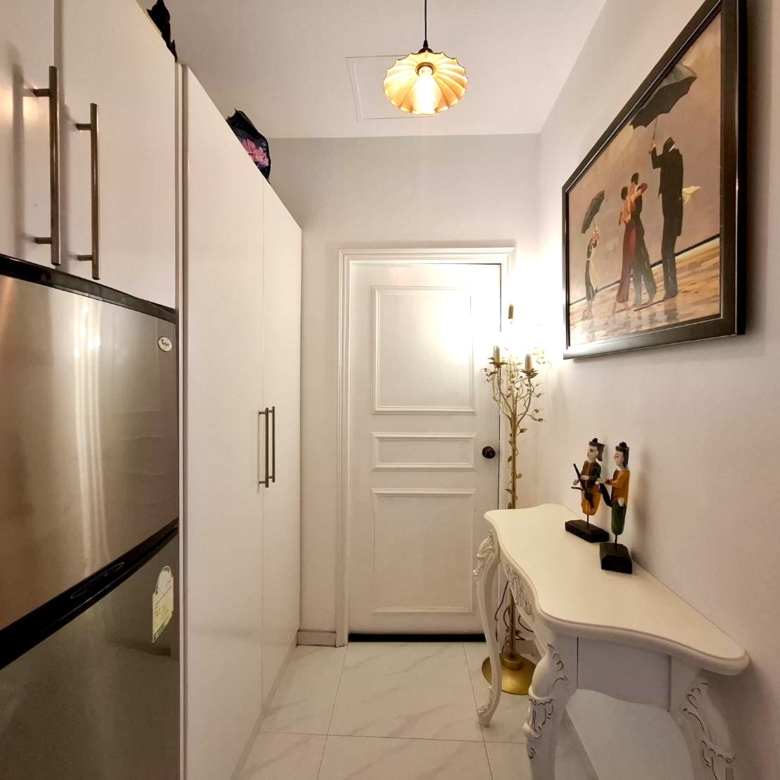 For Sale : Beautifully Renovated with Terrasse Condo @ Pratumnak Hill