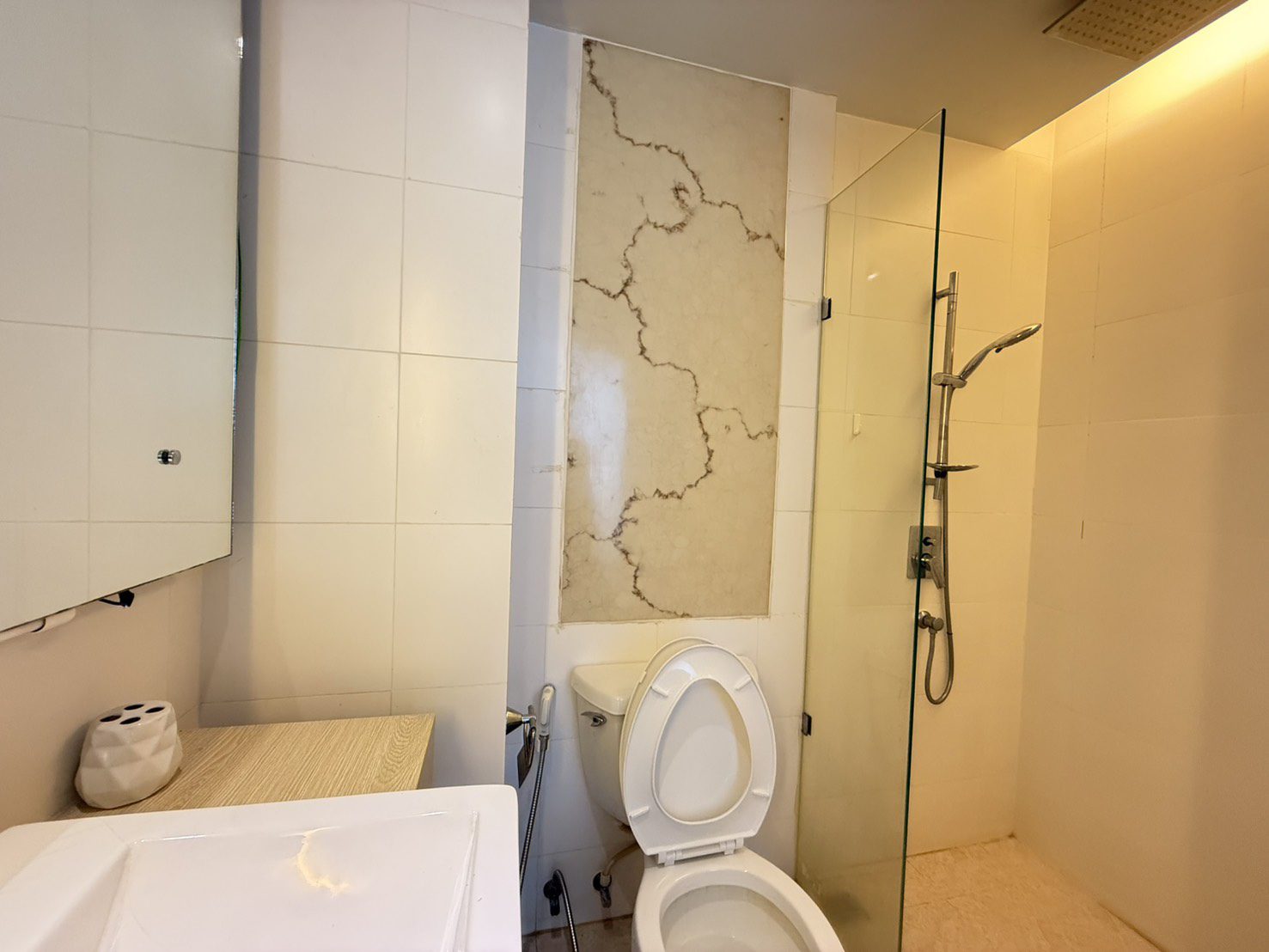 Nice Price Condo 2 Bed, 2 Bath 73 SQM. @ Atlantis Condo