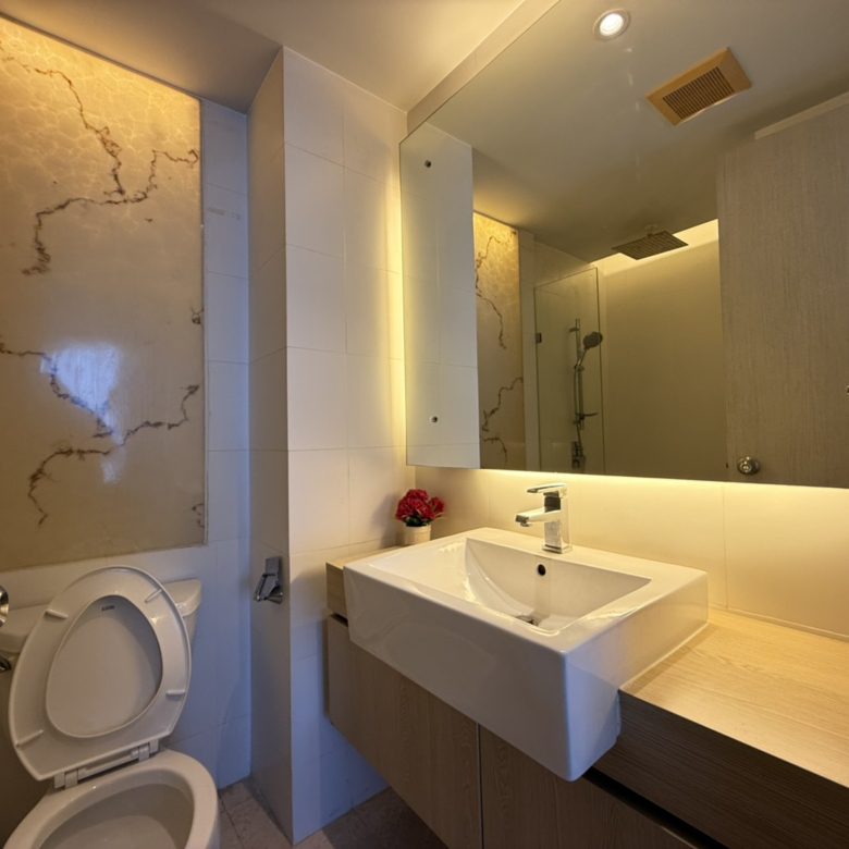 Nice Price Condo 2 Bed, 2 Bath 73 SQM. @ Atlantis Condo