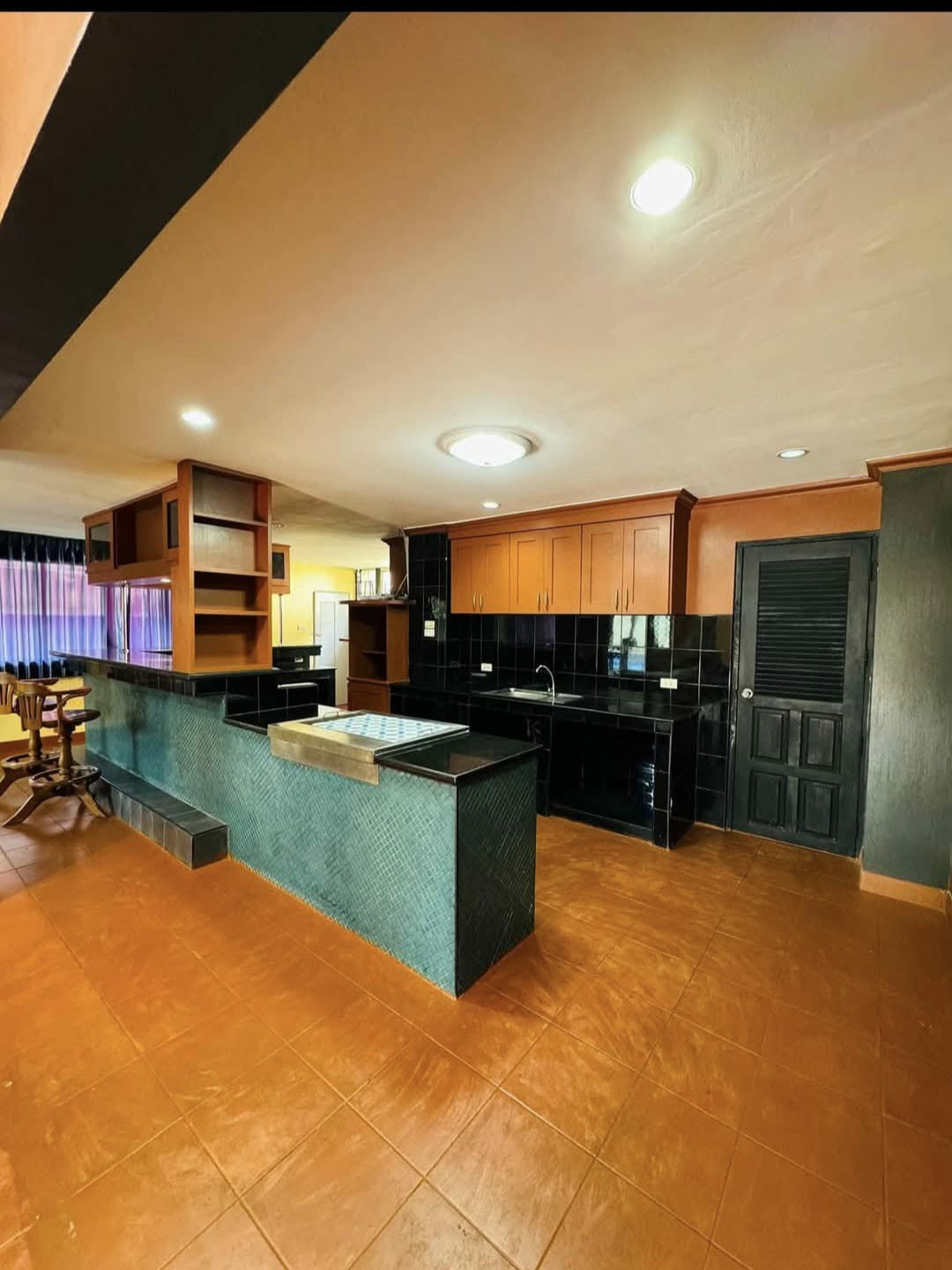 For Sale : Pool villa for sale with tenant @ Soi Noen Phlap Wan