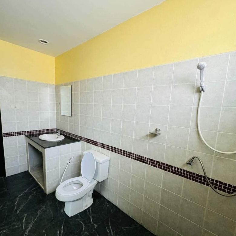 For Sale : Pool villa for sale with tenant @ Soi Noen Phlap Wan
