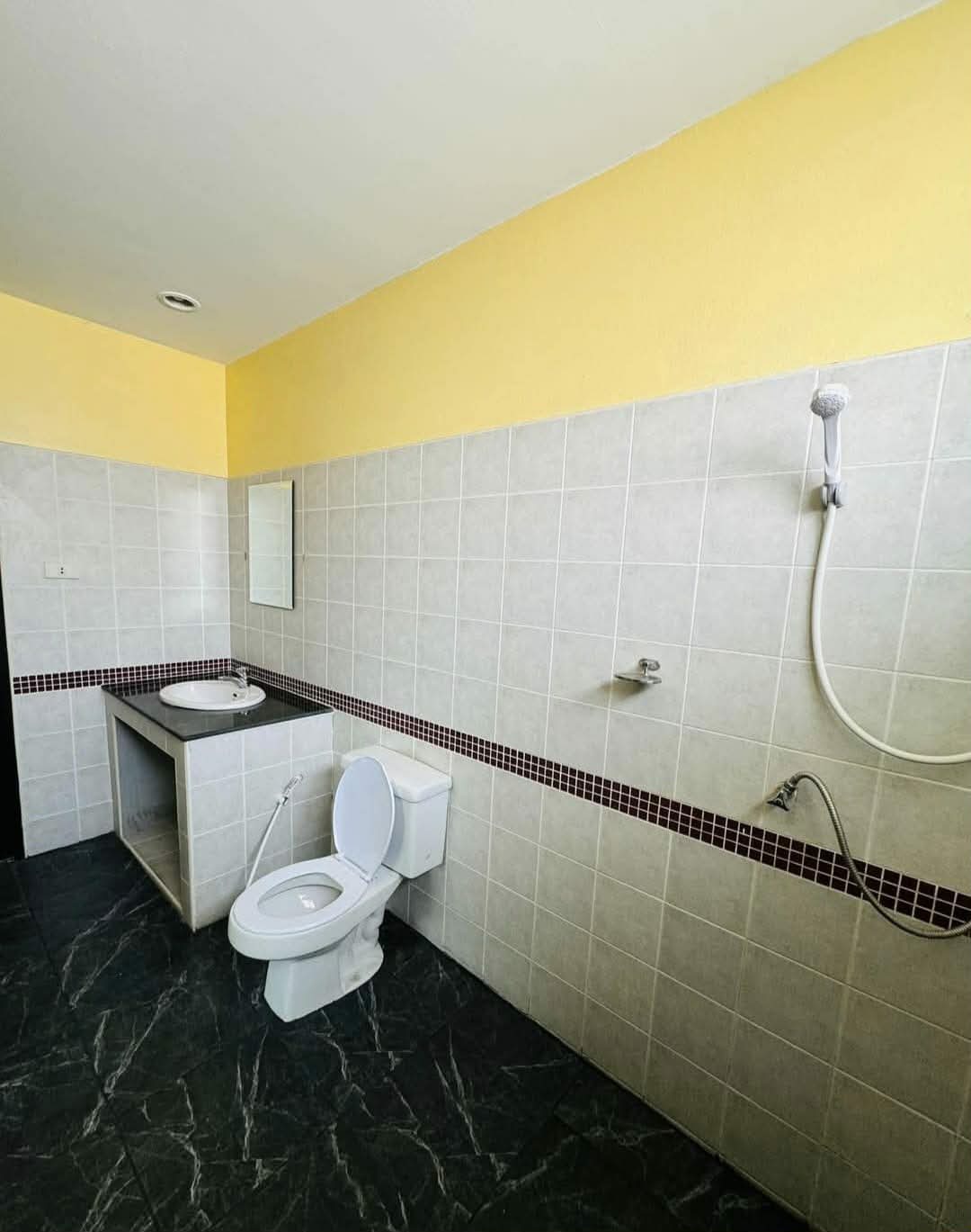 For Sale : Pool villa for sale with tenant @ Soi Noen Phlap Wan