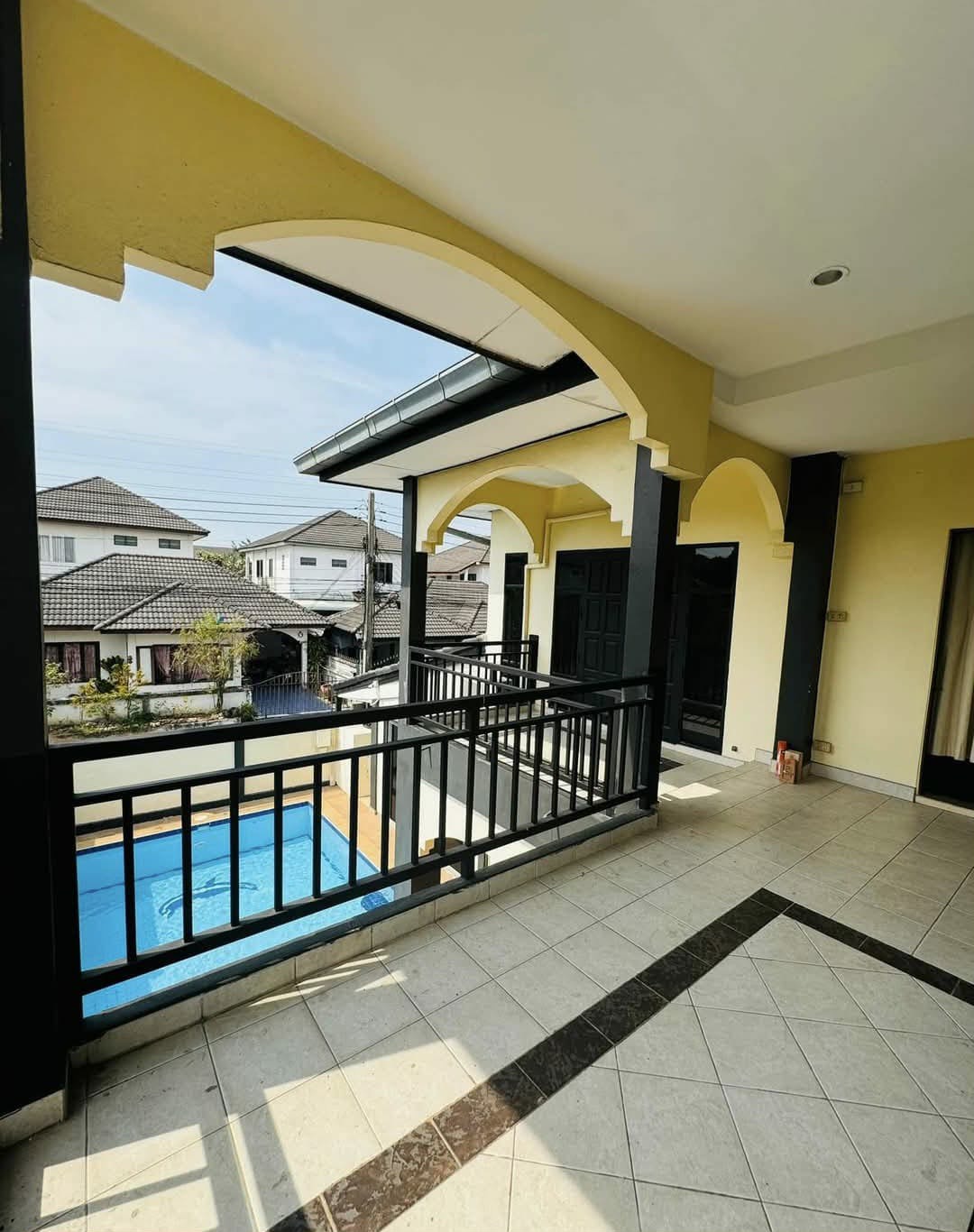 For Sale : Pool villa for sale with tenant @ Soi Noen Phlap Wan