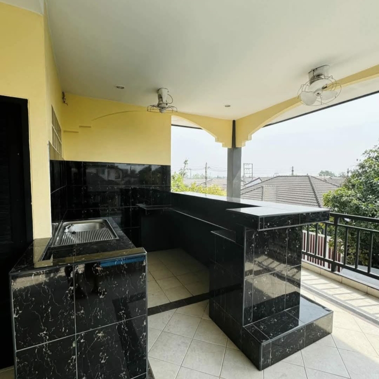 For Sale : Pool villa for sale with tenant @ Soi Noen Phlap Wan