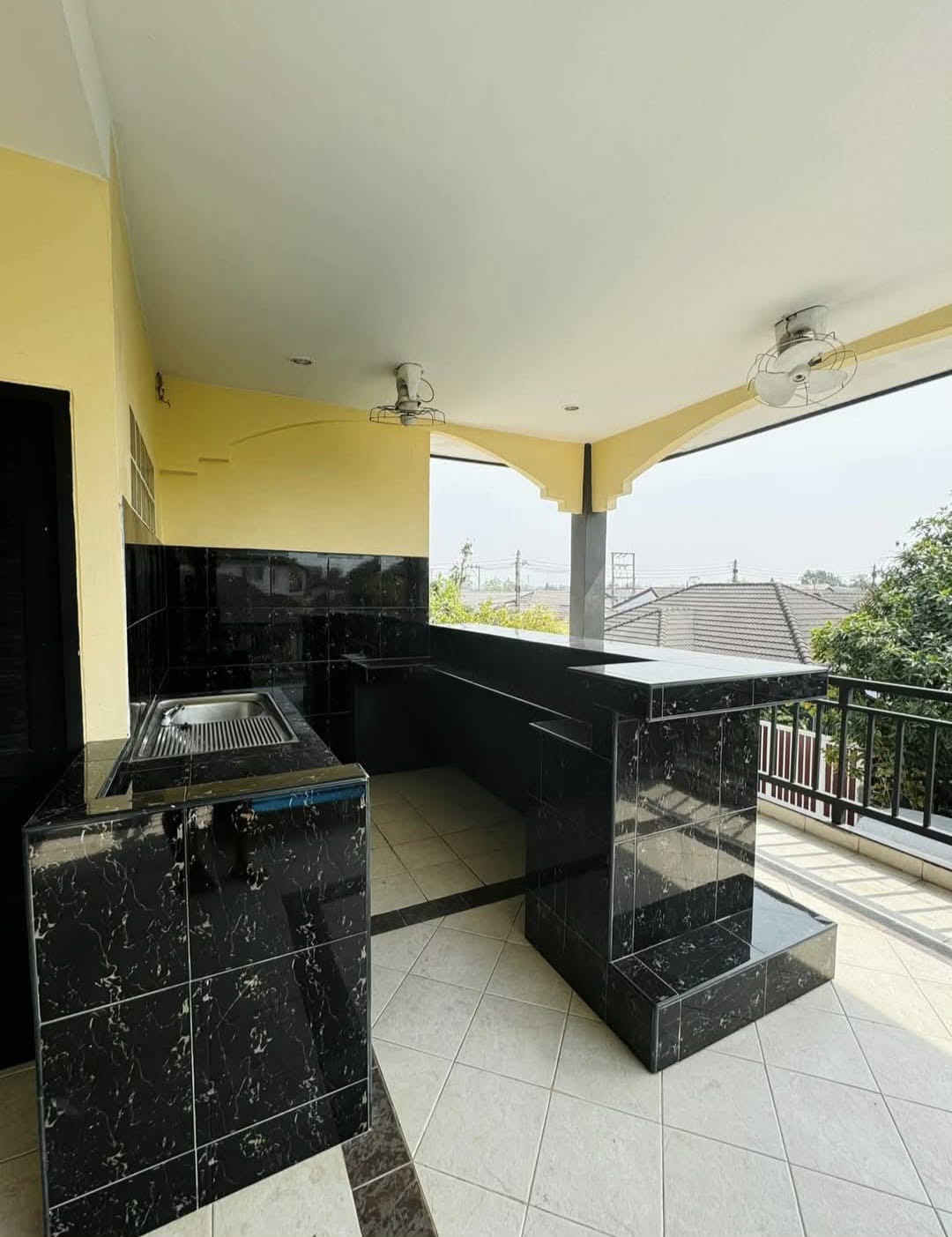 For Sale : Pool villa for sale with tenant @ Soi Noen Phlap Wan