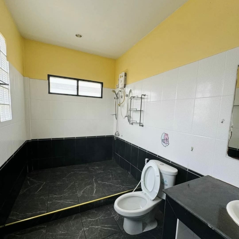 For Sale : Pool villa for sale with tenant @ Soi Noen Phlap Wan