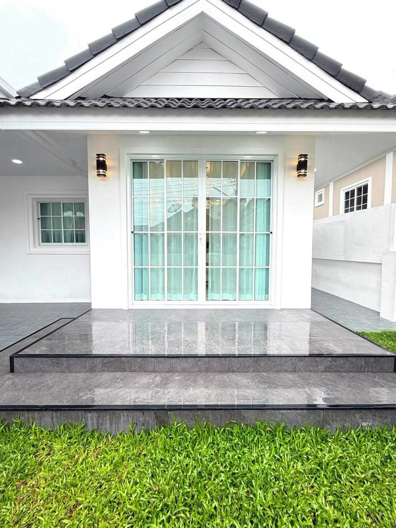 Newly built detached house 3 Bed, 3 Bath 42 SQW.@ Rattanagorn Village 5
