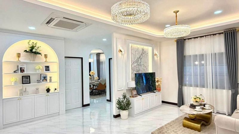 Perfect Location Pool Villa 3 Bed, 3 Bath 61 SQW.@ Ekmongkol 3 Village