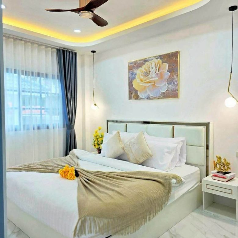 Newly Renovated Pool Villa 4 Bed, 4 Bath 122 SQW. @ Mabprachan Village