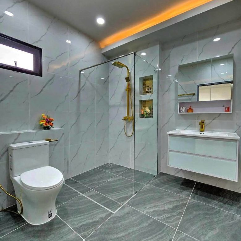 Newly Renovated Pool Villa 4 Bed, 4 Bath 122 SQW. @ Mabprachan Village