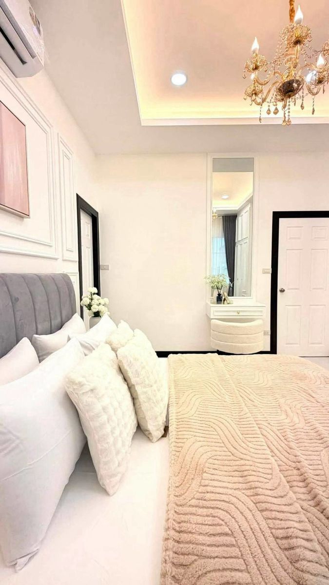 Great Location Single House 3 Bed, 2 Bath 50 SQW.@ Khao Taloo Soi 8