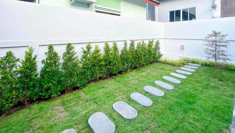 Detached house 3 Bed, 2 Bath 60 SQW.@ Paradise Hill 2 Village