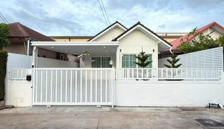Great Location Single House 3 Bed, 2 Bath 50 SQW.@ Khao Taloo Soi 8