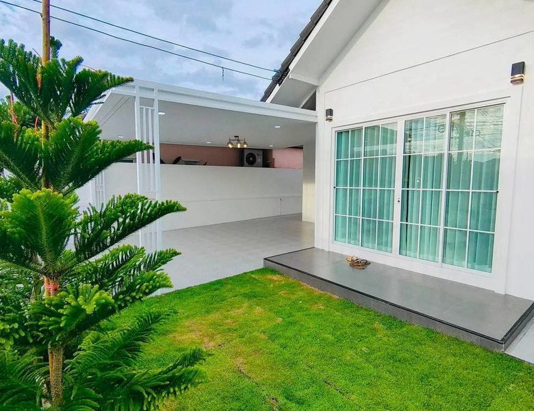 Great Location Single House 3 Bed, 2 Bath 50 SQW.@ Khao Taloo Soi 8