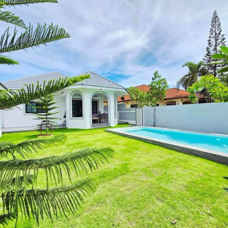 Newly Renovated Pool Villa 4 Bed, 4 Bath 122 SQW. @ Mabprachan Village