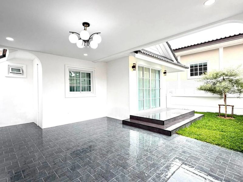 Newly built detached house 3 Bed, 3 Bath 42 SQW.@ Rattanagorn Village 5