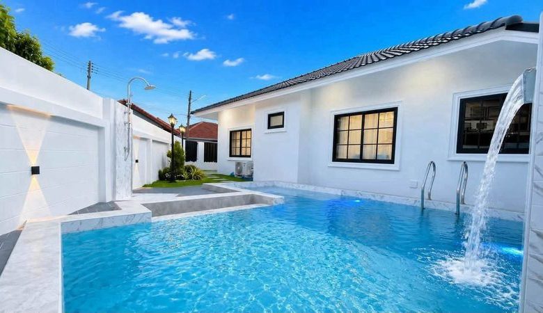 Perfect Location Pool Villa 3 Bed, 3 Bath 61 SQW.@ Ekmongkol 3 Village