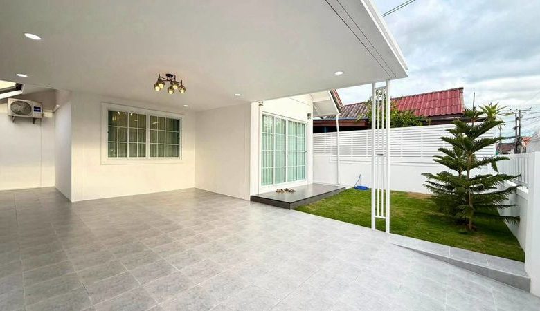 Great Location Single House 3 Bed, 2 Bath 50 SQW.@ Khao Taloo Soi 8