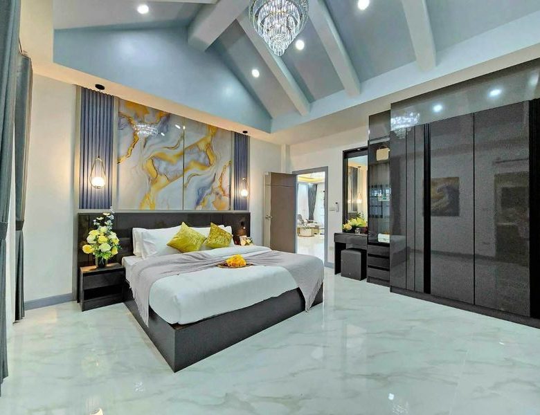 Newly Renovated Pool Villa 4 Bed, 4 Bath 122 SQW. @ Mabprachan Village