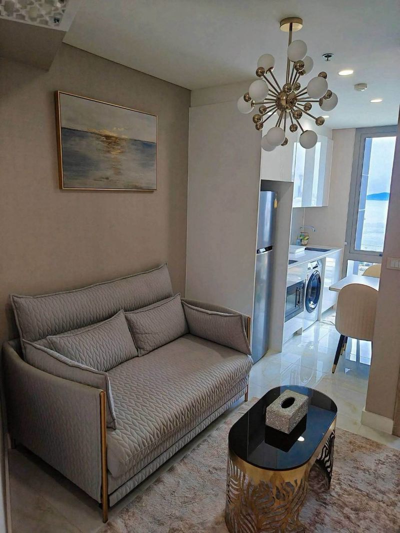 Luxury Condo 1 Bed, 1 Bath 29 SQM. @ Copacabana Beach Jomtien