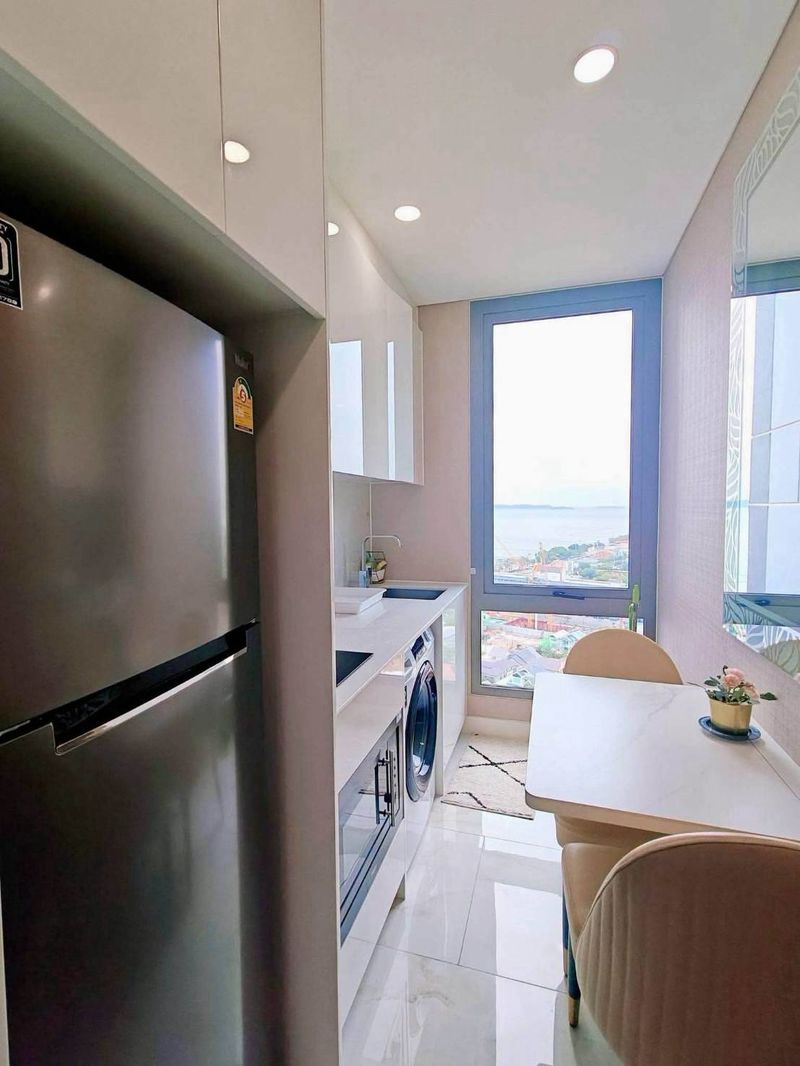 Luxury Condo 1 Bed, 1 Bath 29 SQM. @ Copacabana Beach Jomtien