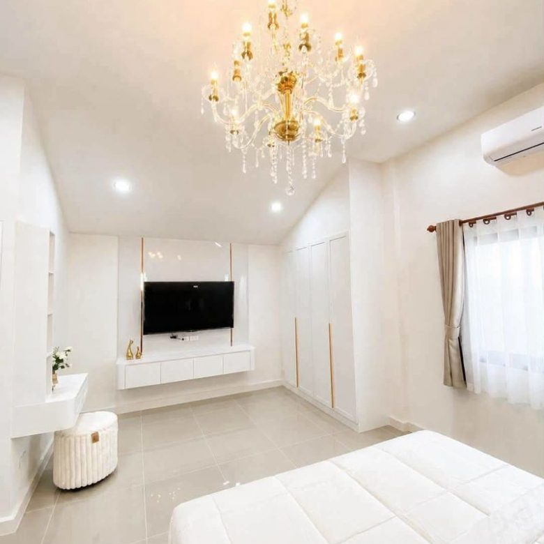 Detached house 3 Bed, 2 Bath 60 SQW.@ Paradise Hill 2 Village