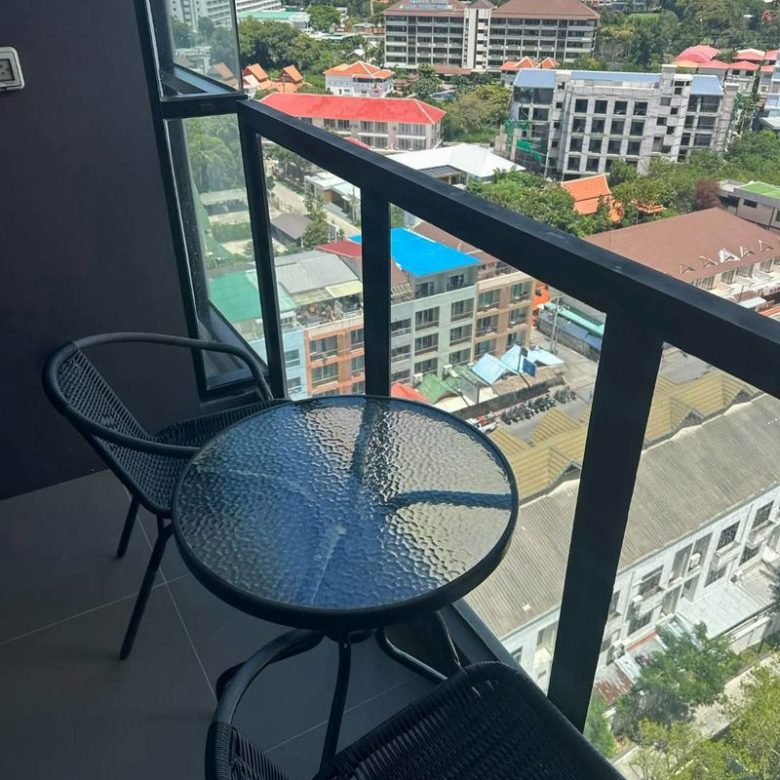 Nice Located Condo 1 Bed, 1 Bath 35 SQM. @ The Panora Pattaya, Pratumnak