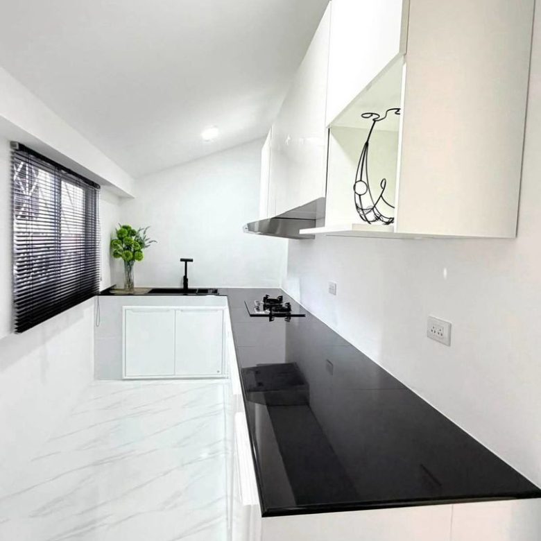 Newly built detached house 3 Bed, 3 Bath 42 SQW.@ Rattanagorn Village 5