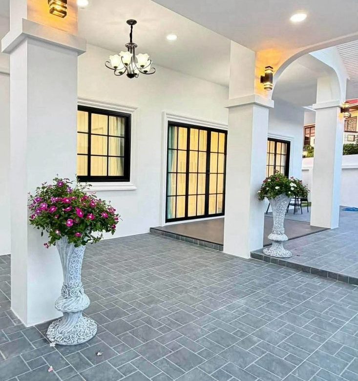 Perfect Location Pool Villa 3 Bed, 3 Bath 61 SQW.@ Ekmongkol 3 Village