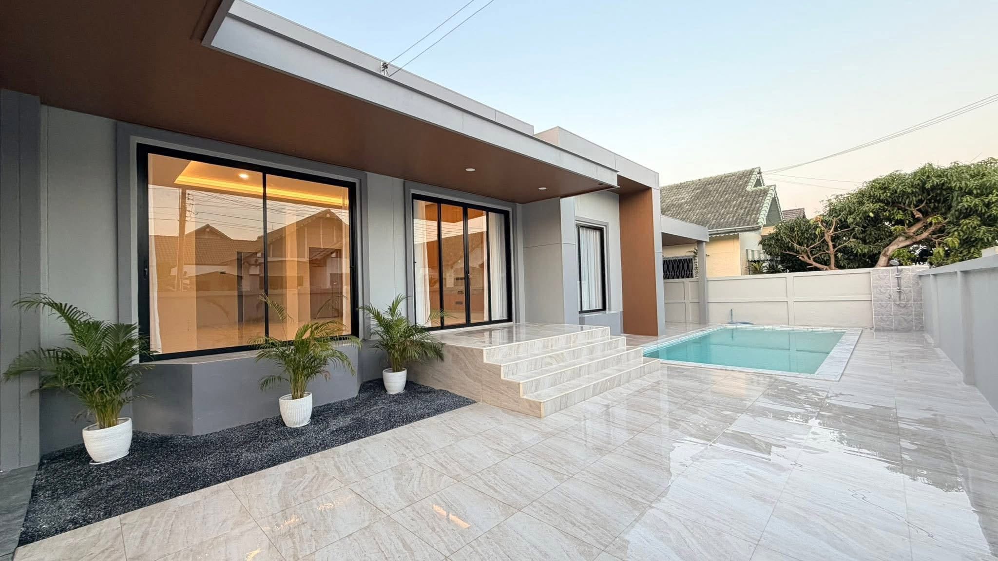 For sale : Best Price! 11.5M Baht, Spacious House with Private Pool