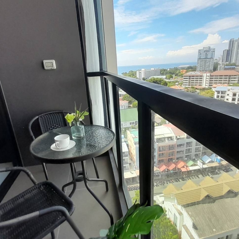 Кондо в отличной локации: 1 спальня, 1 ванная, 35 кв. м @ The Panora Pattaya, Пратамнак