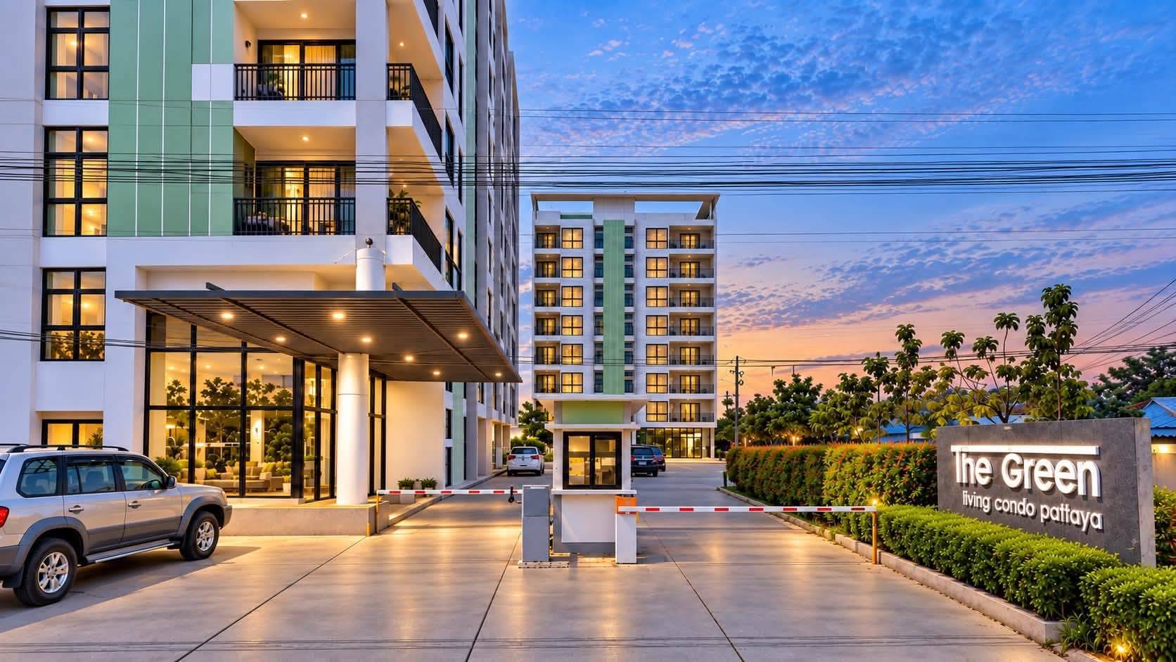 For Sale : Luxury-decorated condonear the railway @ Naklua