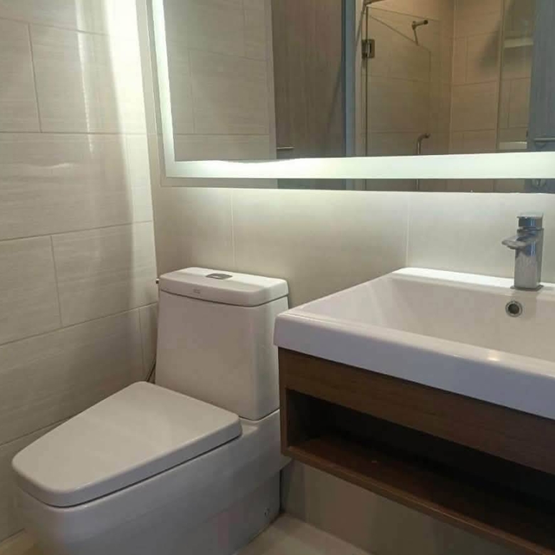 Urgent sale: Condo 100 meters from Jomtien Beach @ AERAS CONDO