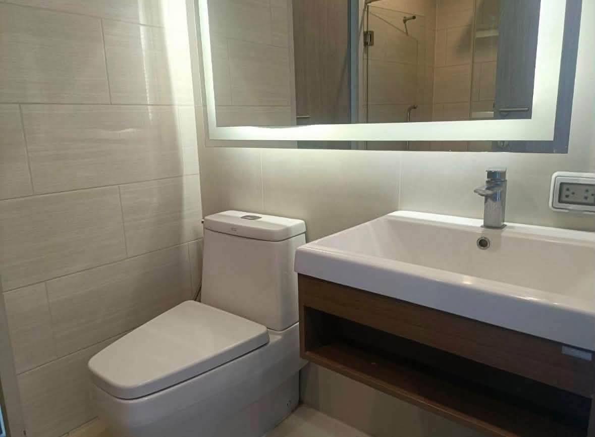 Urgent sale: Condo 100 meters from Jomtien Beach @ AERAS CONDO