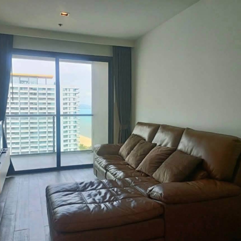 Urgent sale: Condo 100 meters from Jomtien Beach @ AERAS CONDO
