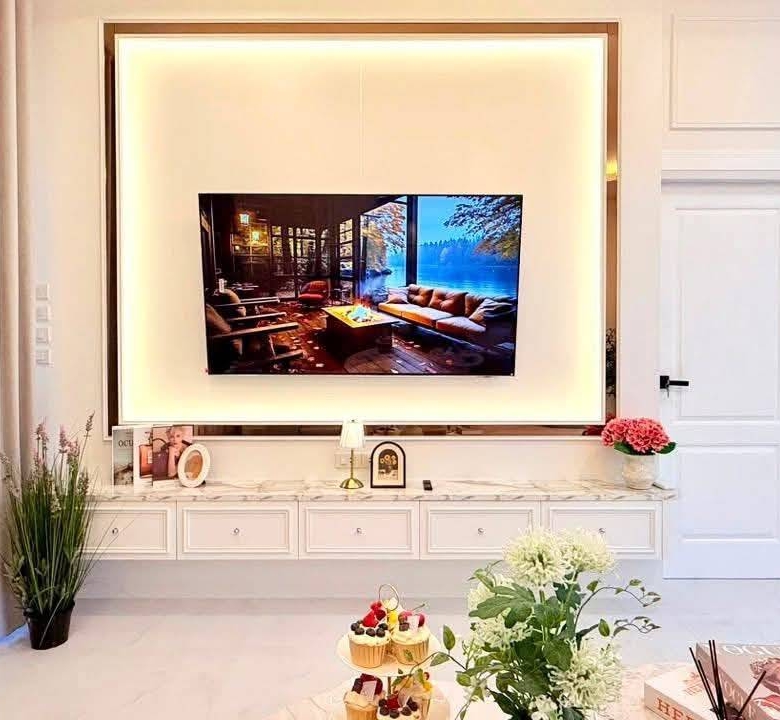 For Sale : Single-story detached house Modern Classic style with airy, high ceilings @ Soi Siam